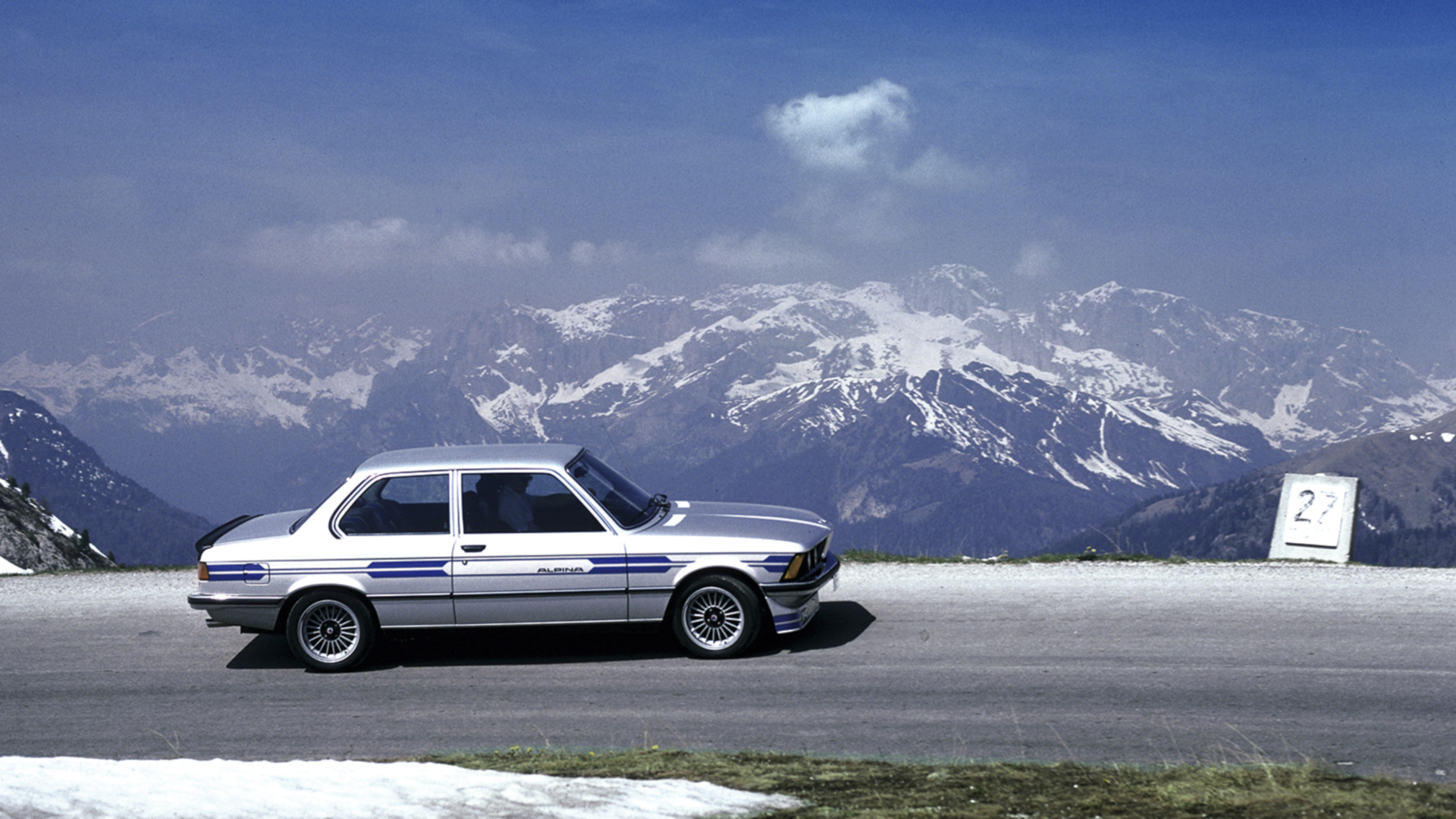 SMALL_alpina_historie_E21_B6_28_02