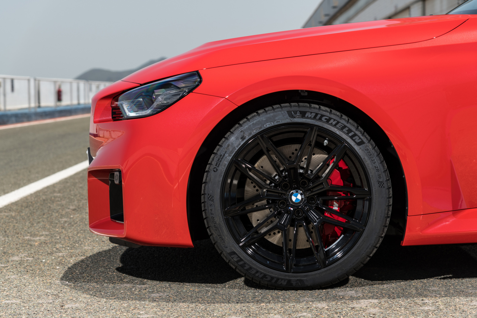SMALL_P90481817_highRes_the-all-new-bmw-m2-d