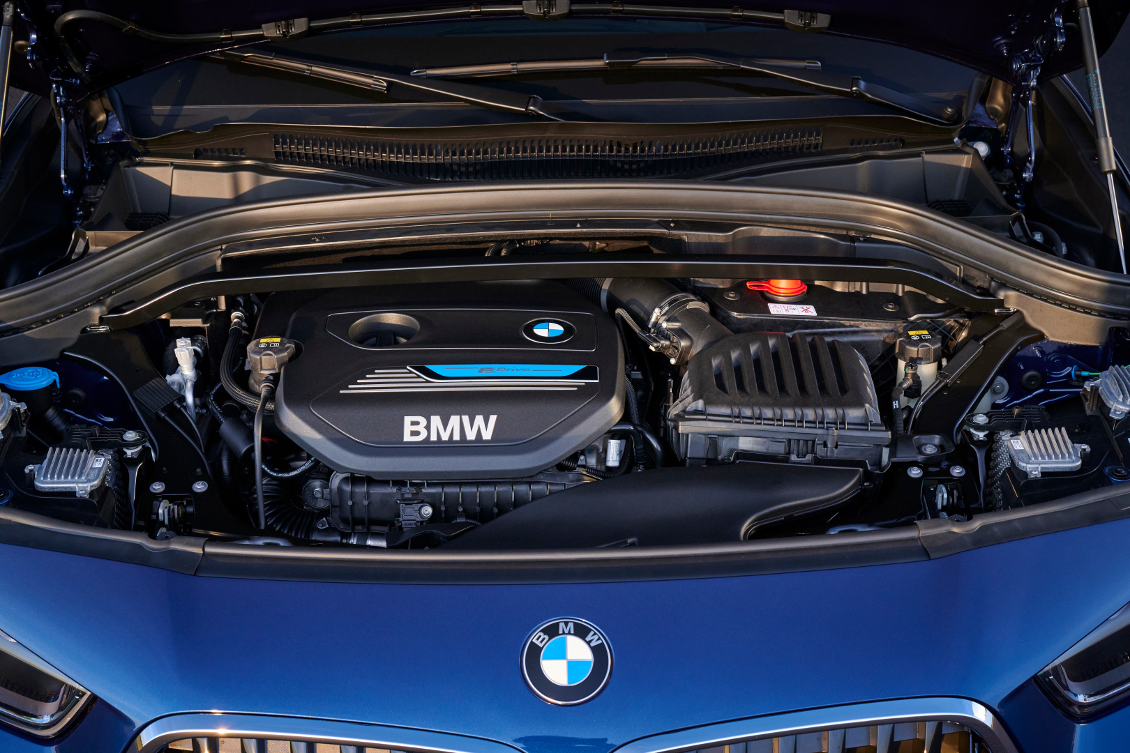 SMALL_P90389816_highRes_the-new-bmw-x2-xdriv