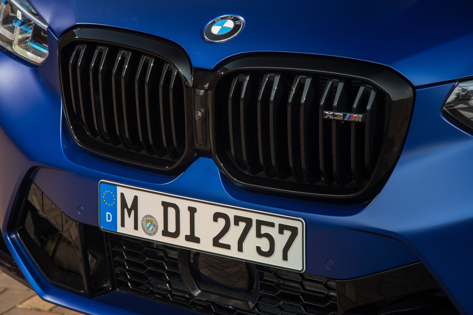 SMALL_P90423913_highRes_the-new-bmw-x3-m-com