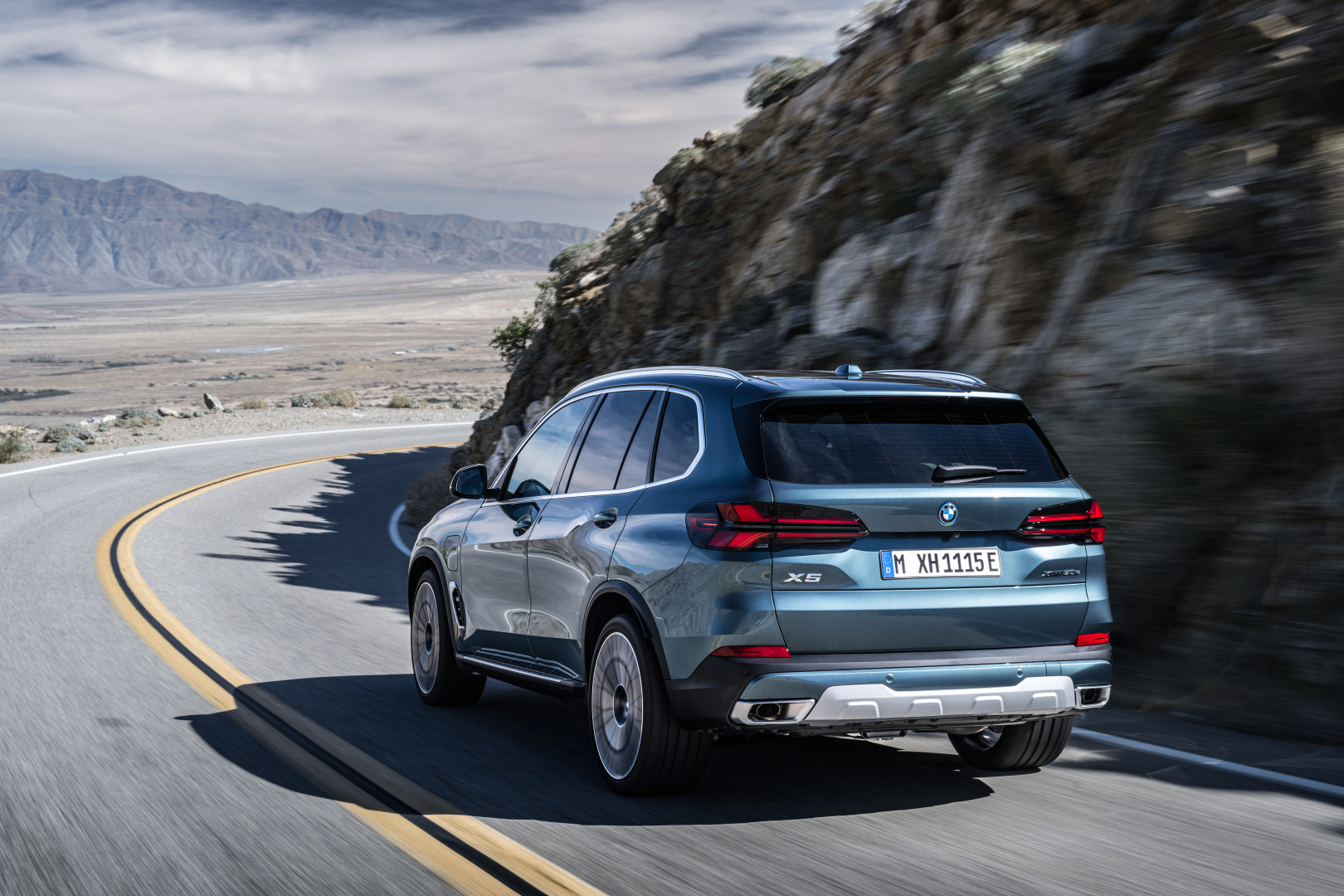 SMALL_P90489773_highRes_the-new-bmw-x5-xdriv