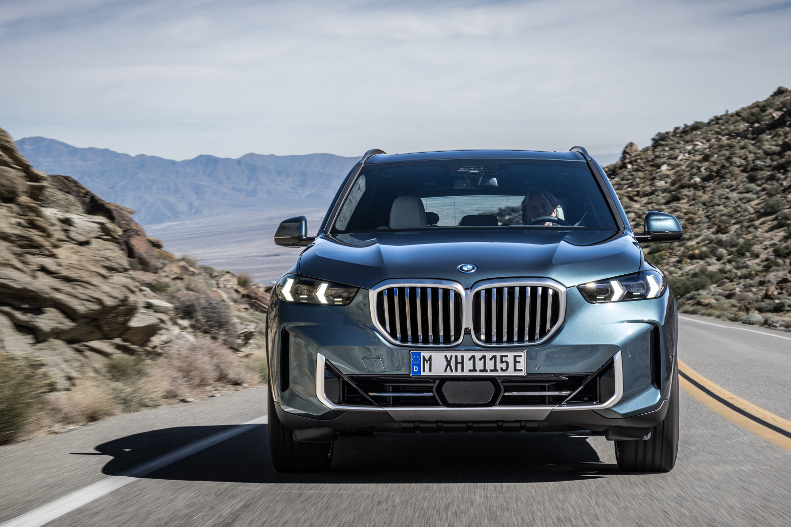SMALL_P90489774_highRes_the-new-bmw-x5-xdriv