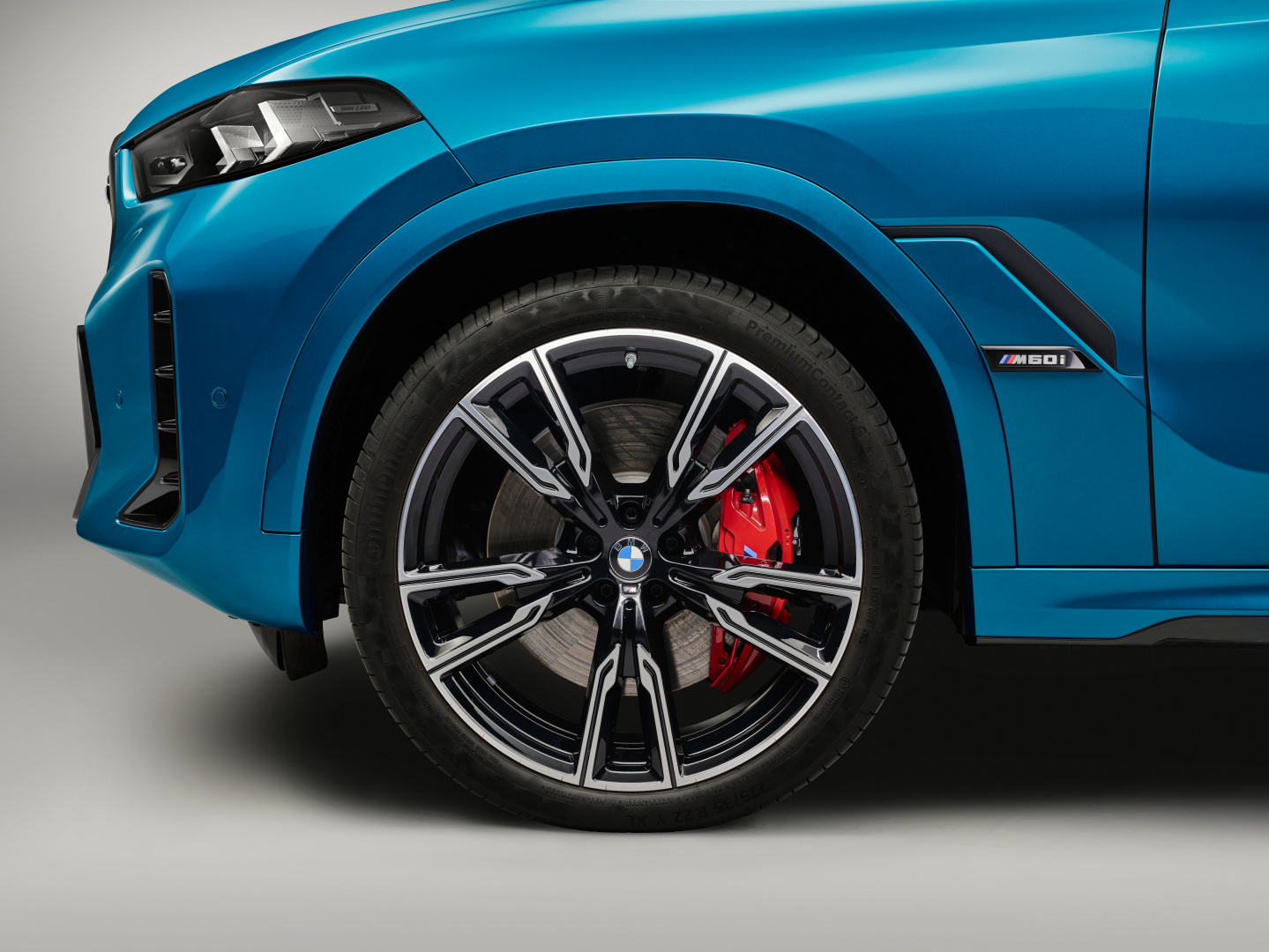SMALL_P90492286_highRes_the-new-bmw-x6-m60i-