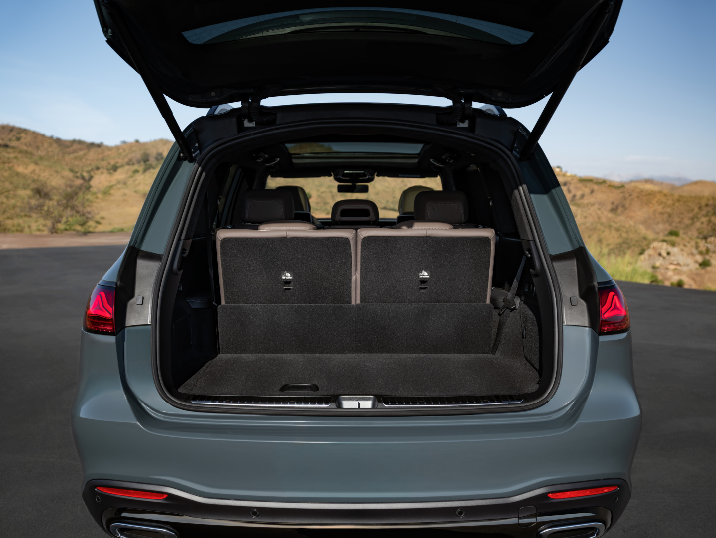 SMALL_50440-pre-media-26c0028-013