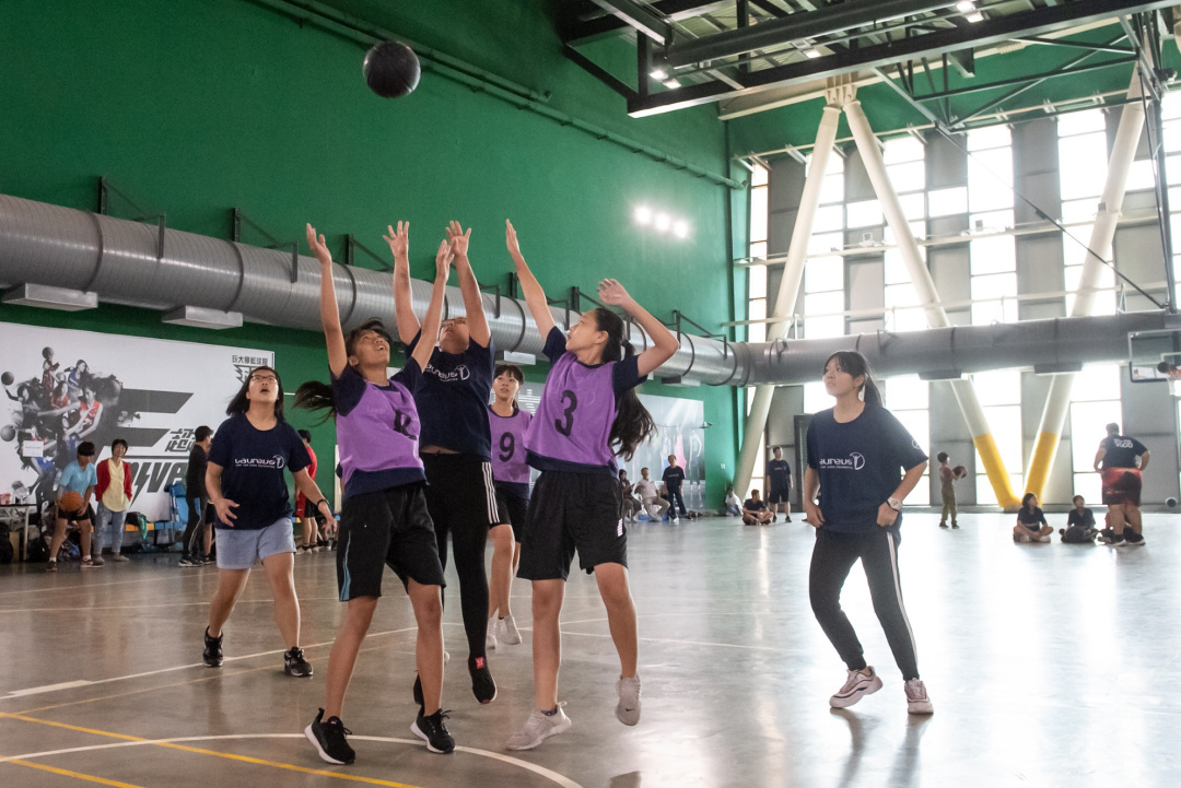 SMALL_不同於前二屆採男女混合競賽，今年台灣勞倫斯公益體育競賽特別推出女子組3對3籃球鬥牛賽