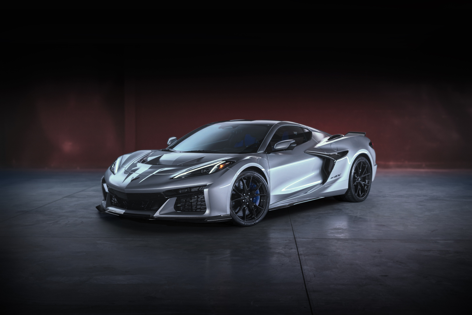 SMALL_Chevrolet-2026-Corvette-ZR1X-Blade-Silver-Front