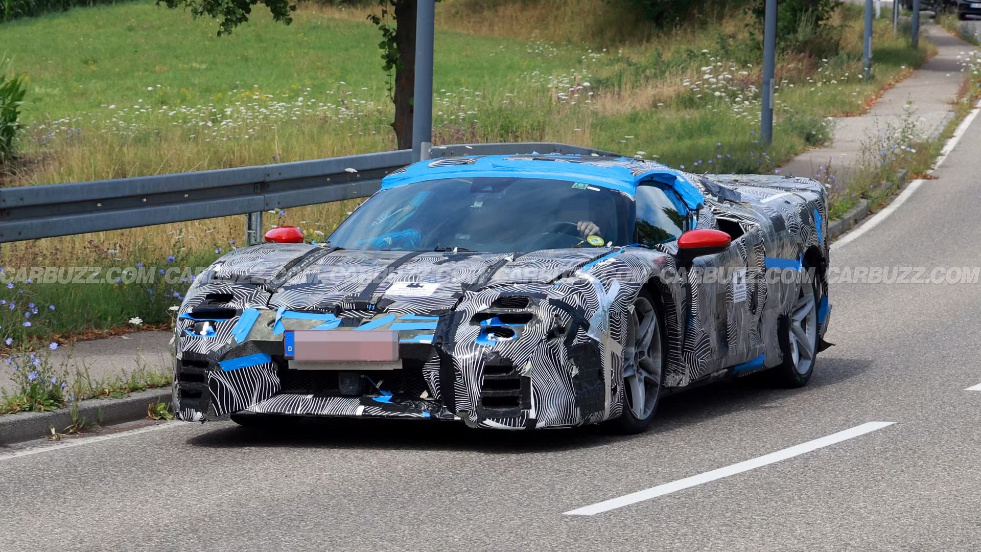 ferrari-sf90-m-prototype-spy-shot-4