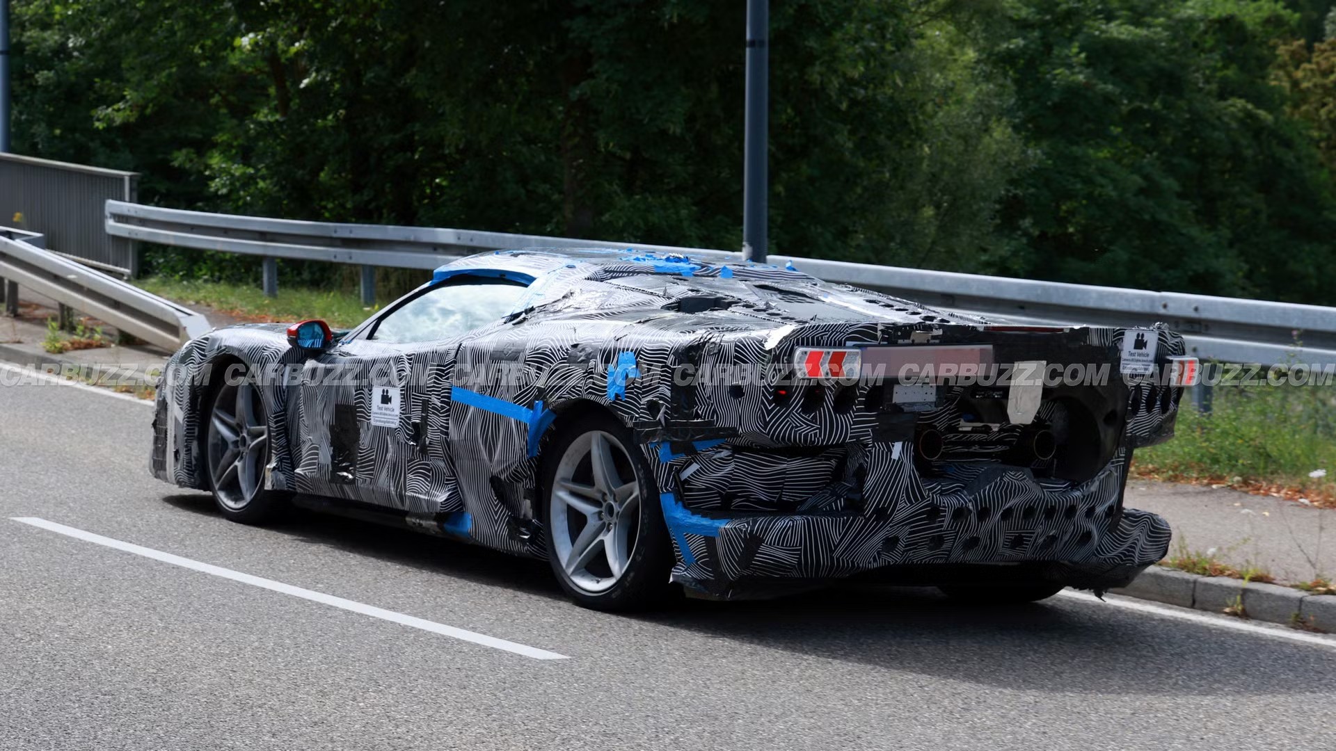 ferrari-sf90-m-prototype-spy-shot-8