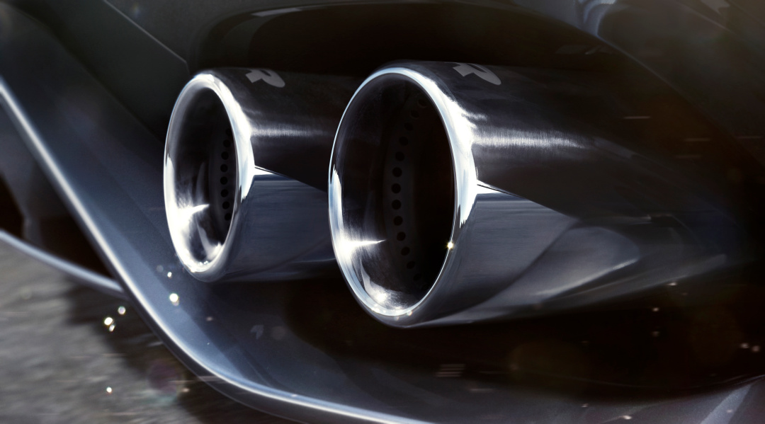 SMALL_Jag_F-TYPE_21MY_Reveal_Image_Detail_ExhaustDetailing_02.12.19_04