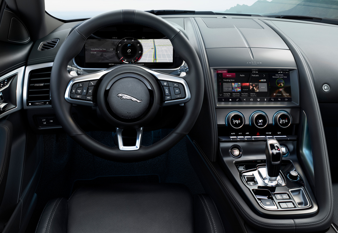 SMALL_Jag_F-TYPE_21MY_Reveal_Image_Detail_Interior_02.12.19_04