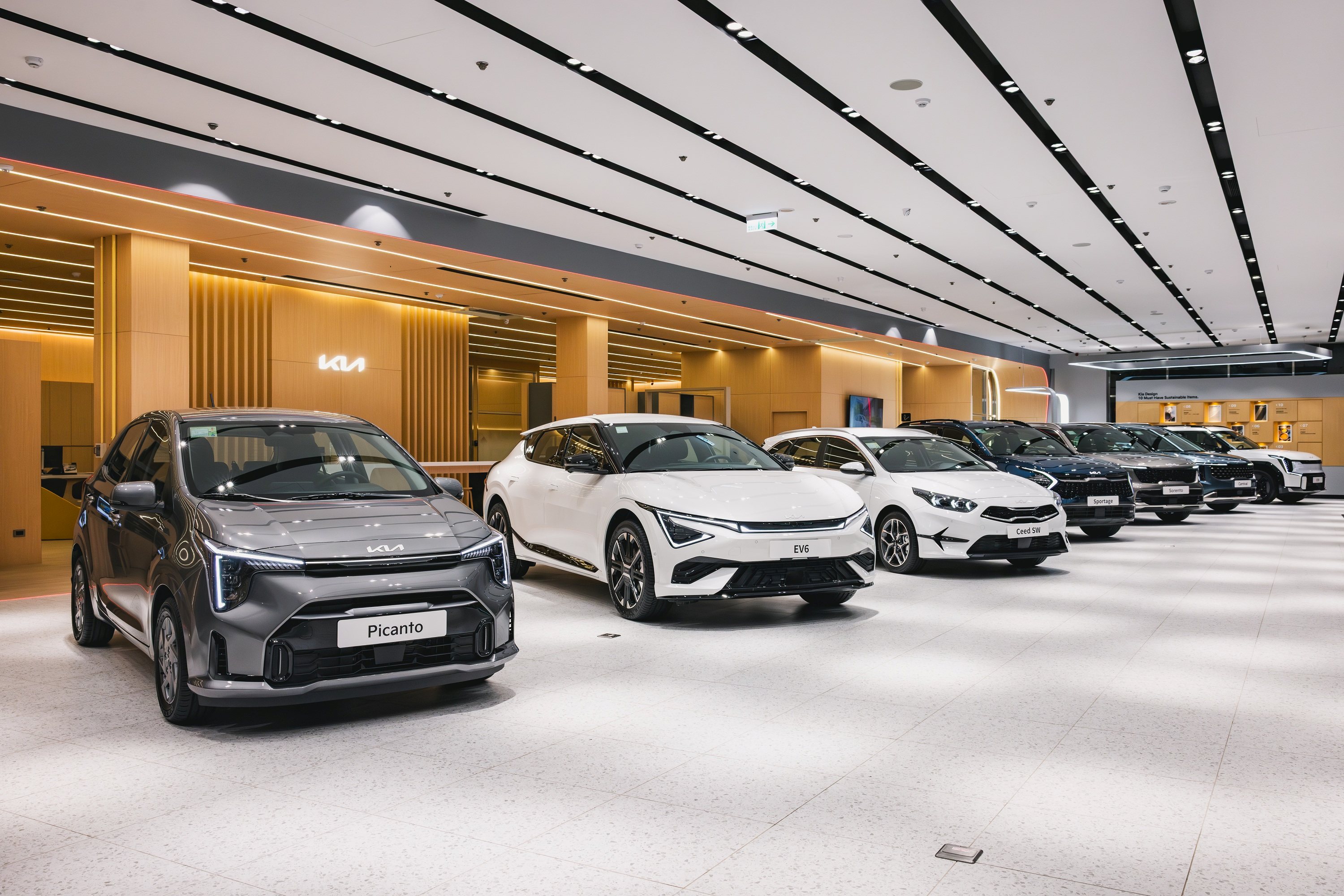 1.Kia總代理台灣森那美起亞持續強化產品陣容，亦於今（2025）年啟用11座全新服務據點，展現深耕台灣市場的承諾。