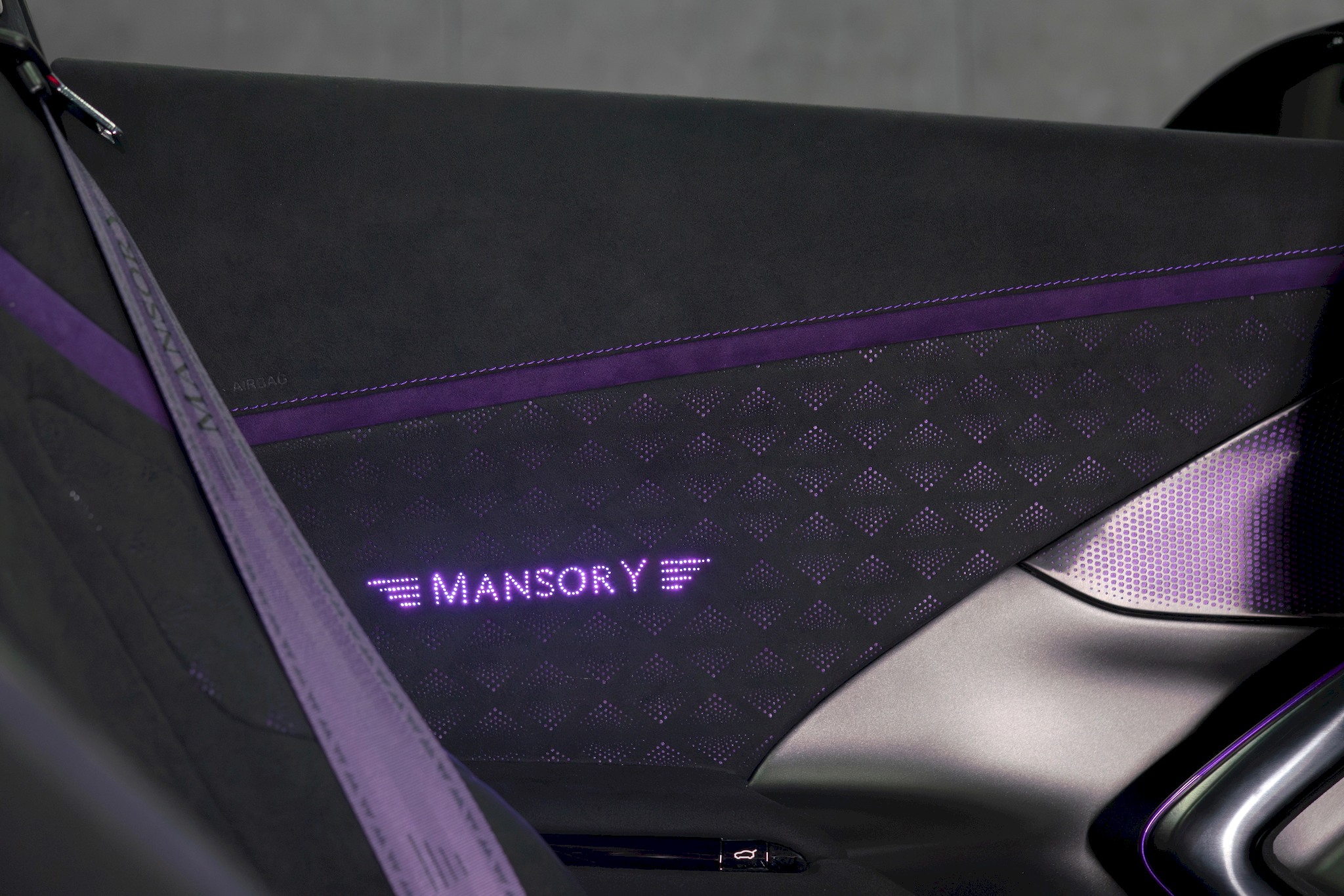 68d11a88b955181605e3ec35_MANSORY_EQUESTRE_13