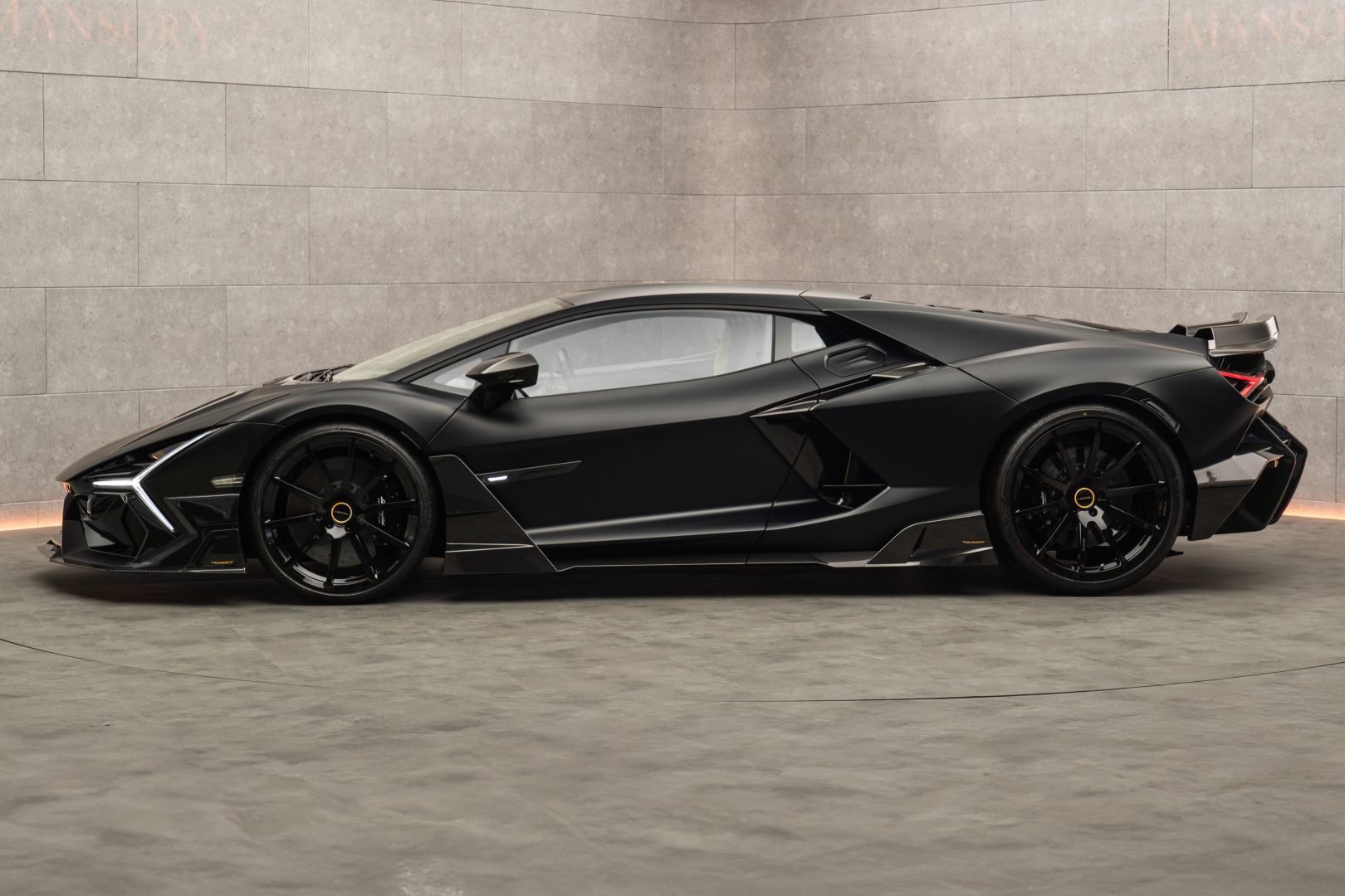 SMALL_Lamborghini_Revuelto_by_MANSORY_25