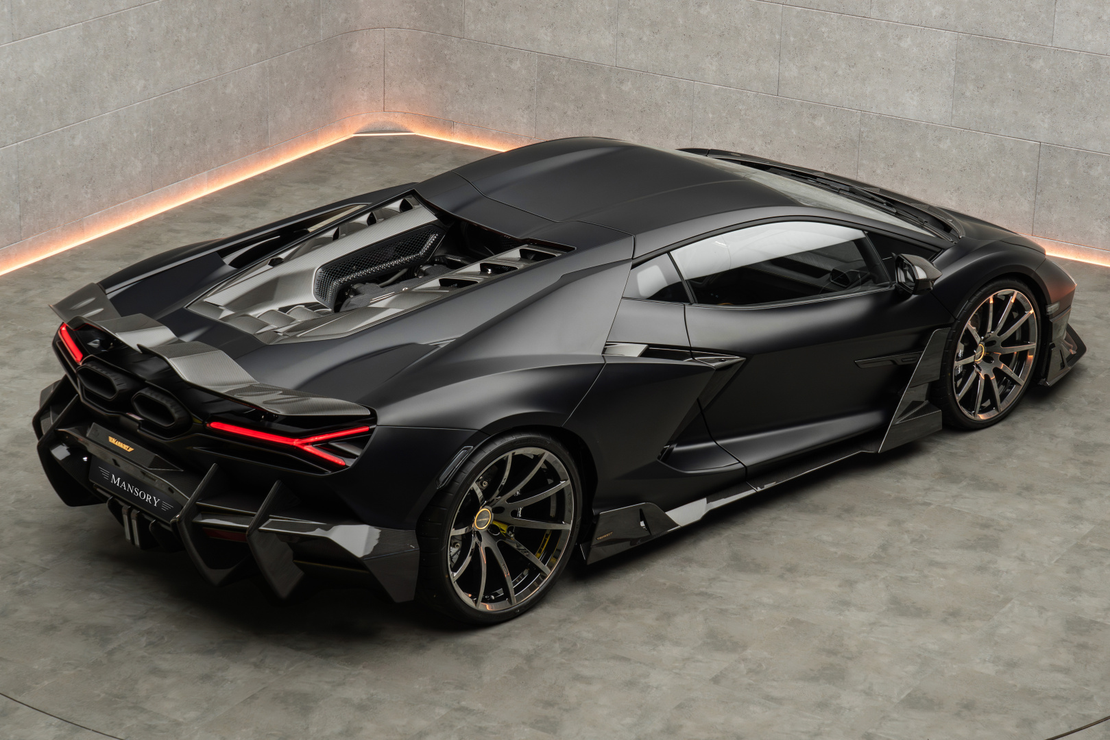SMALL_Lamborghini_Revuelto_by_MANSORY_29