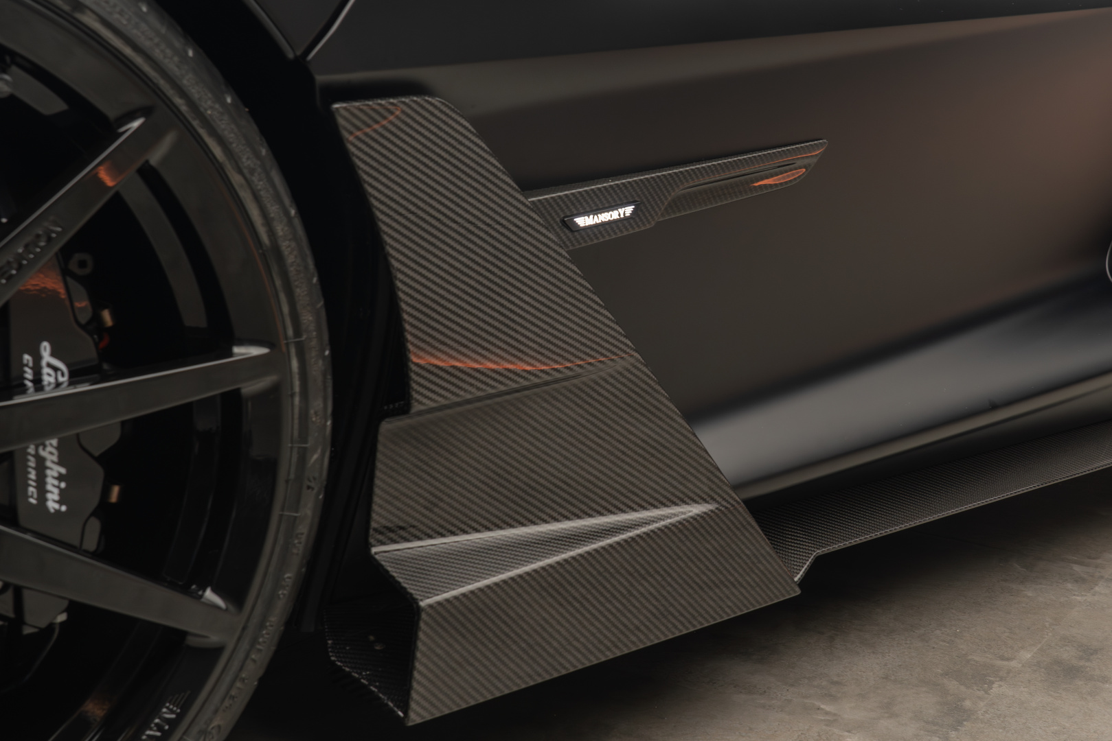 SMALL_Lamborghini_Revuelto_by_MANSORY_37