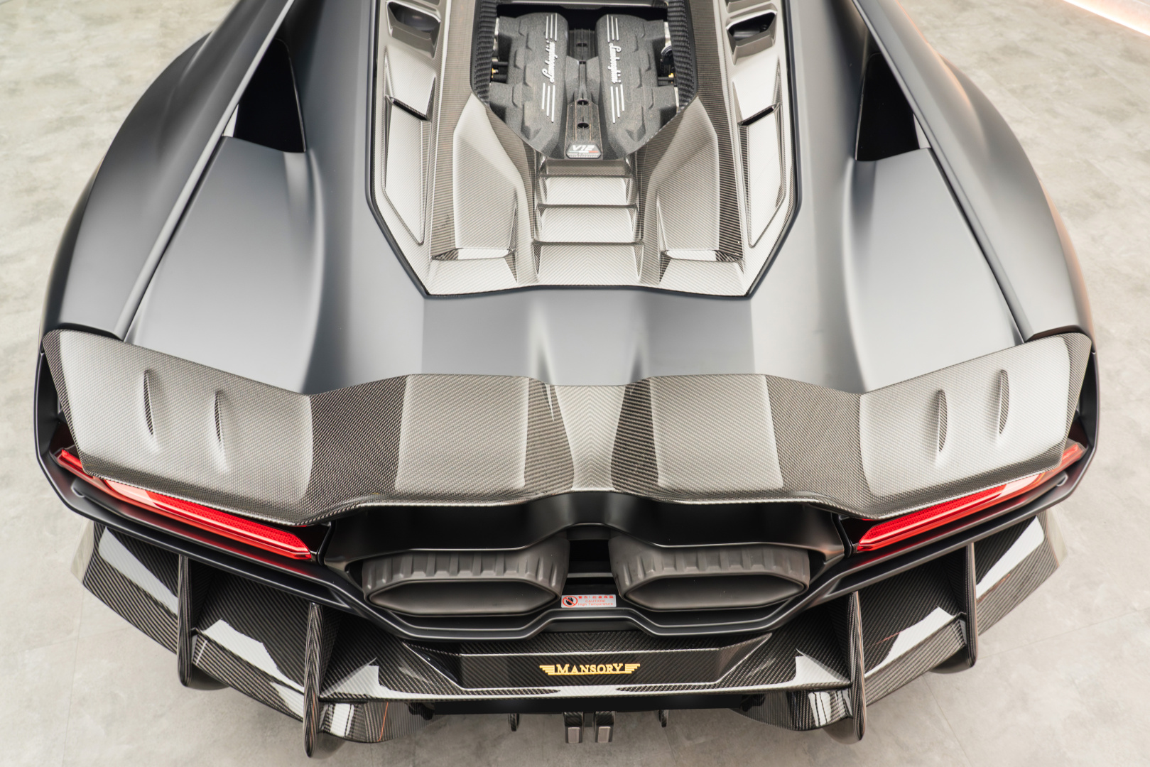 SMALL_Lamborghini_Revuelto_by_MANSORY_40