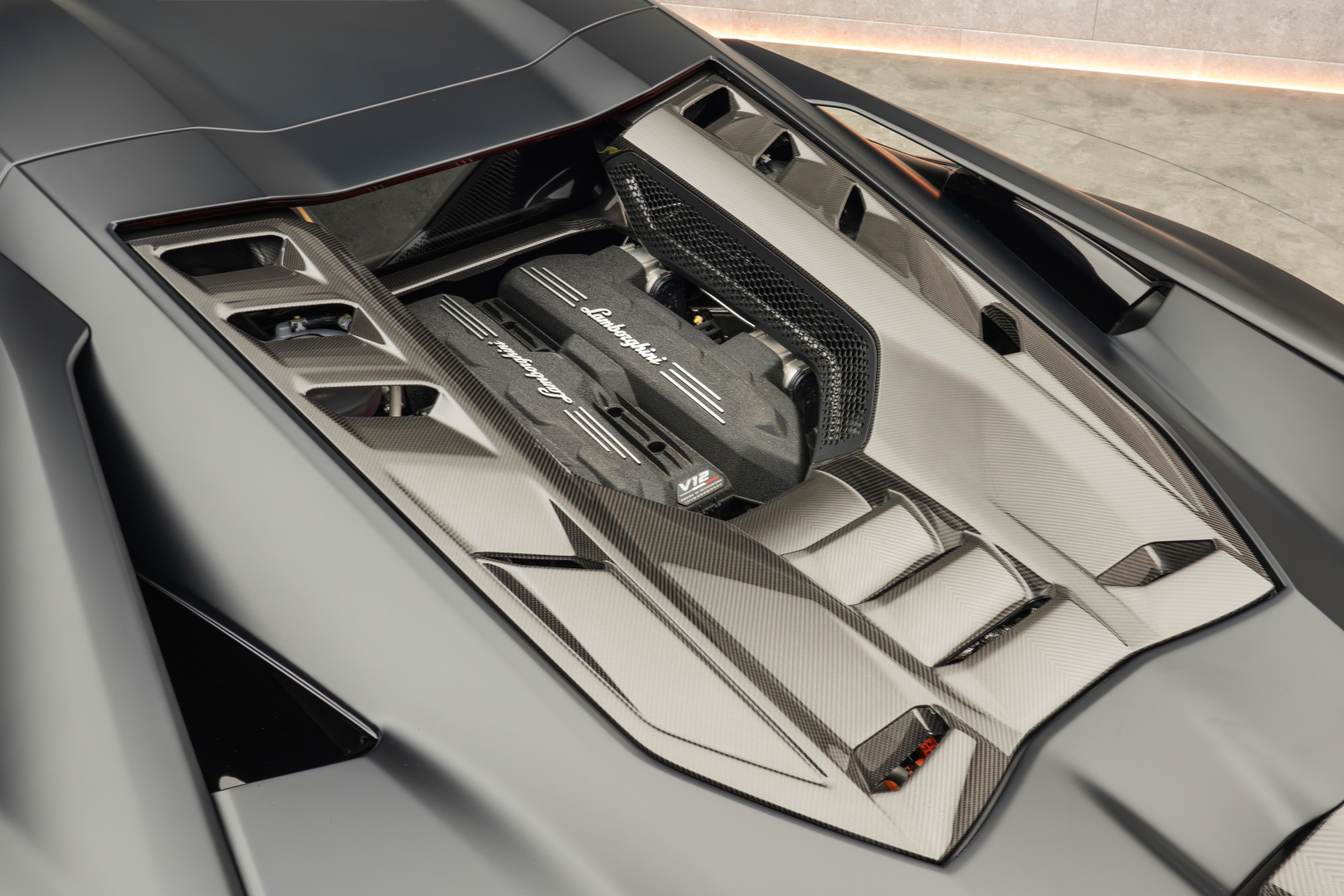 SMALL_Lamborghini_Revuelto_by_MANSORY_41