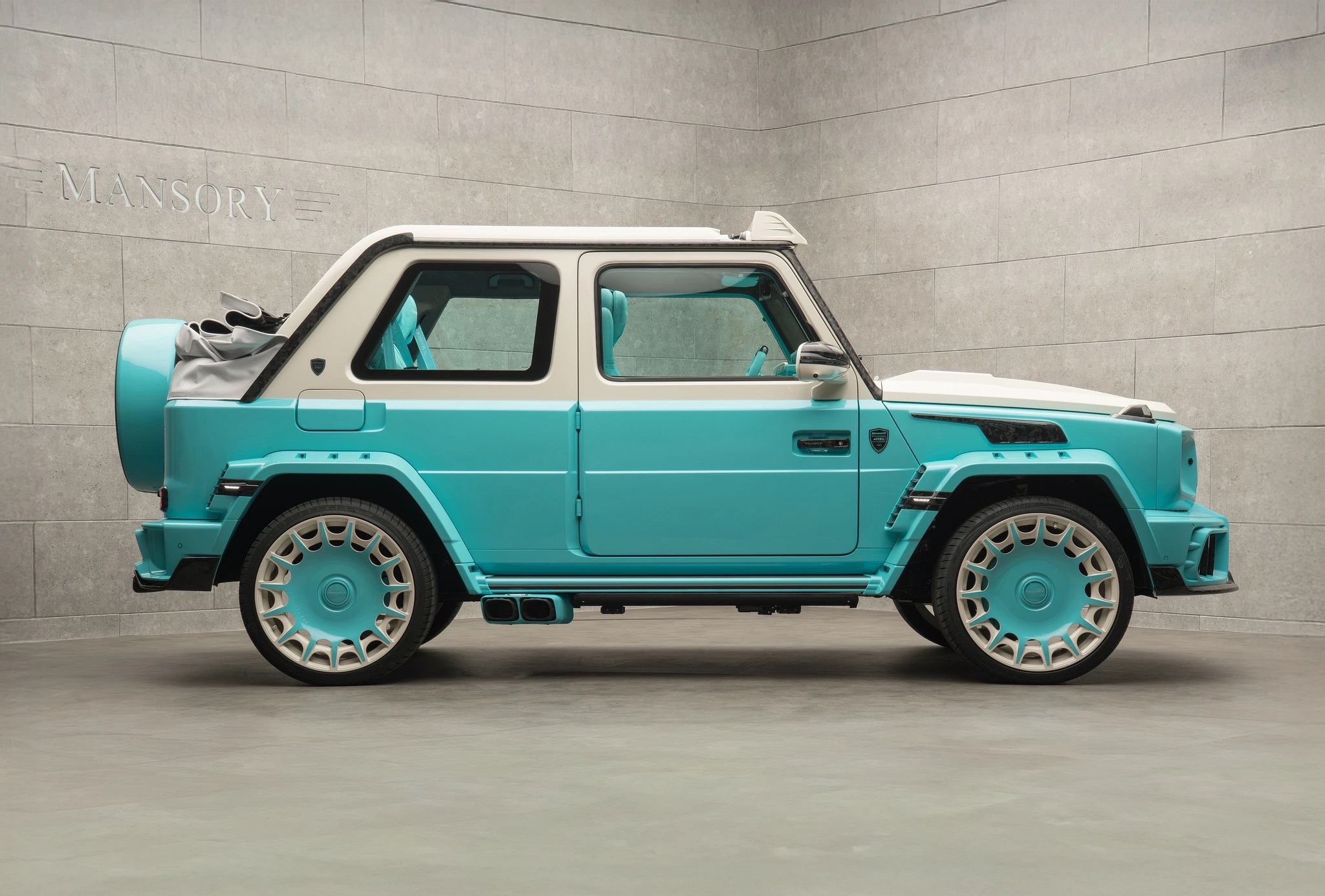 69fa4a2824aaeaaf7458b0dc_MANSORY_AZURA05