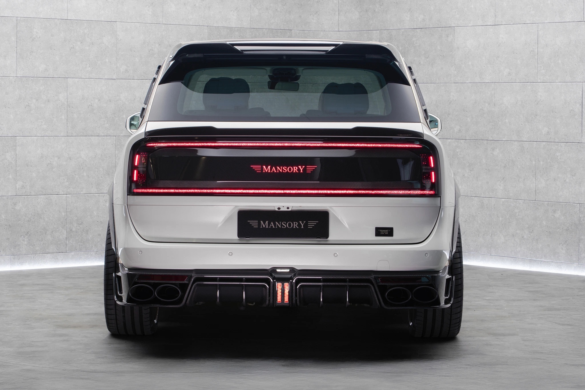 69ea3714d61df4895f4db125_Zeekr_9X_By_MANSORY_05