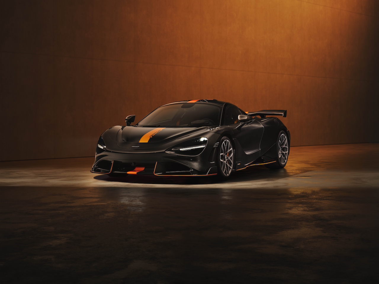 Original-18153-ns-mclaren-788hs-coupe-01-final