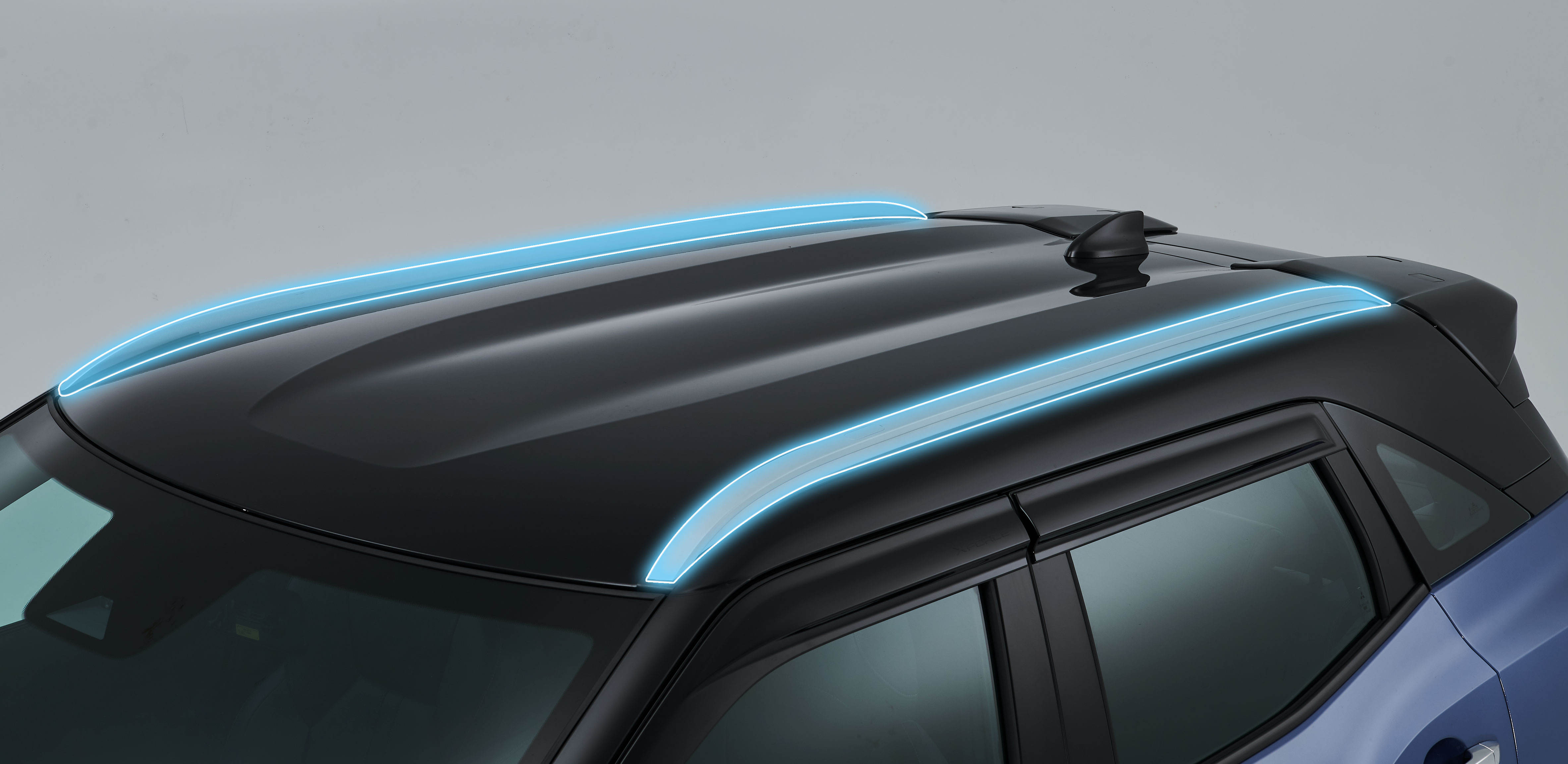 XFORCE空力套件-車頂造型飾條