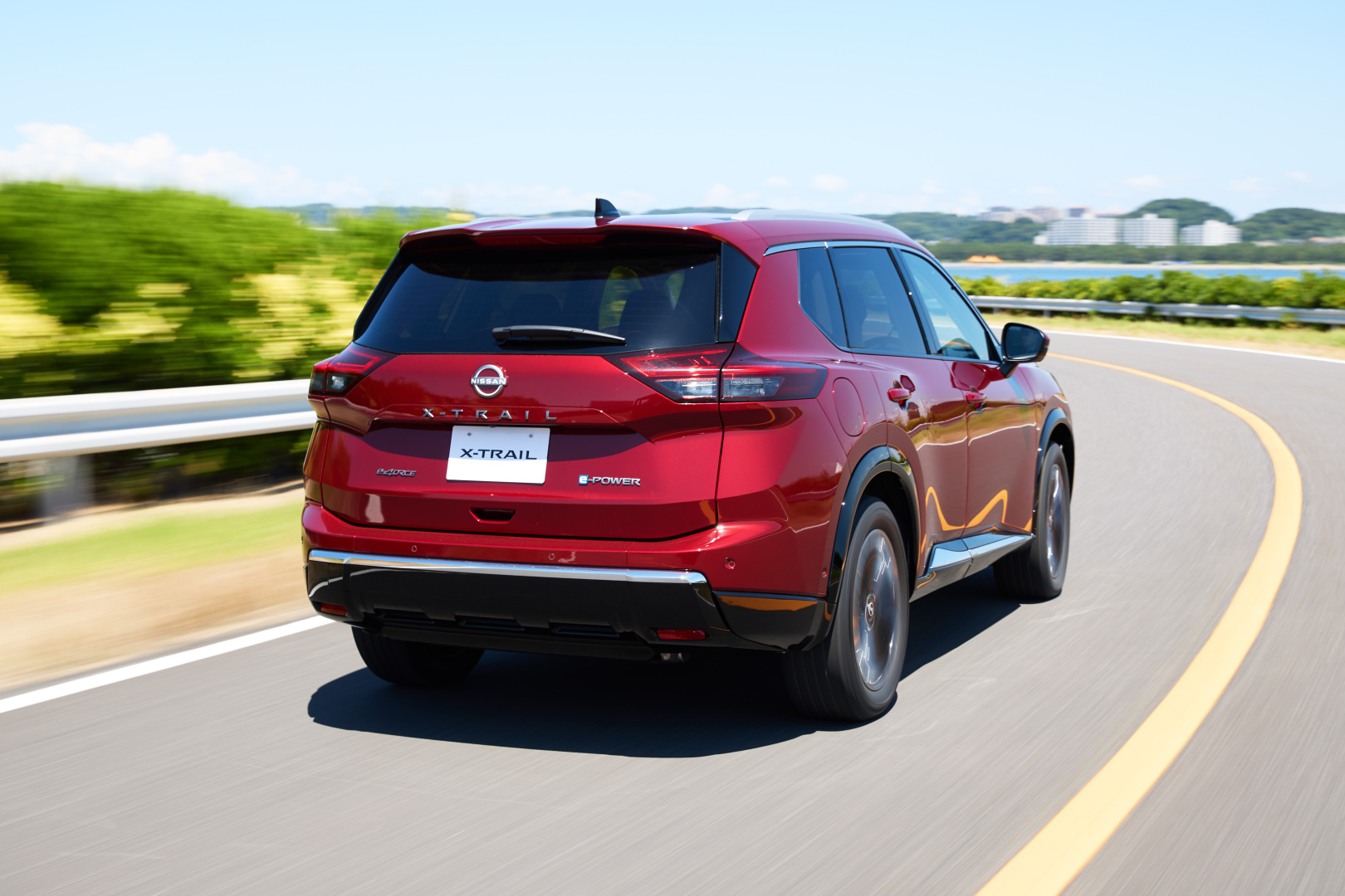 SMALL_250821-01-j_X-Trail_drive_016