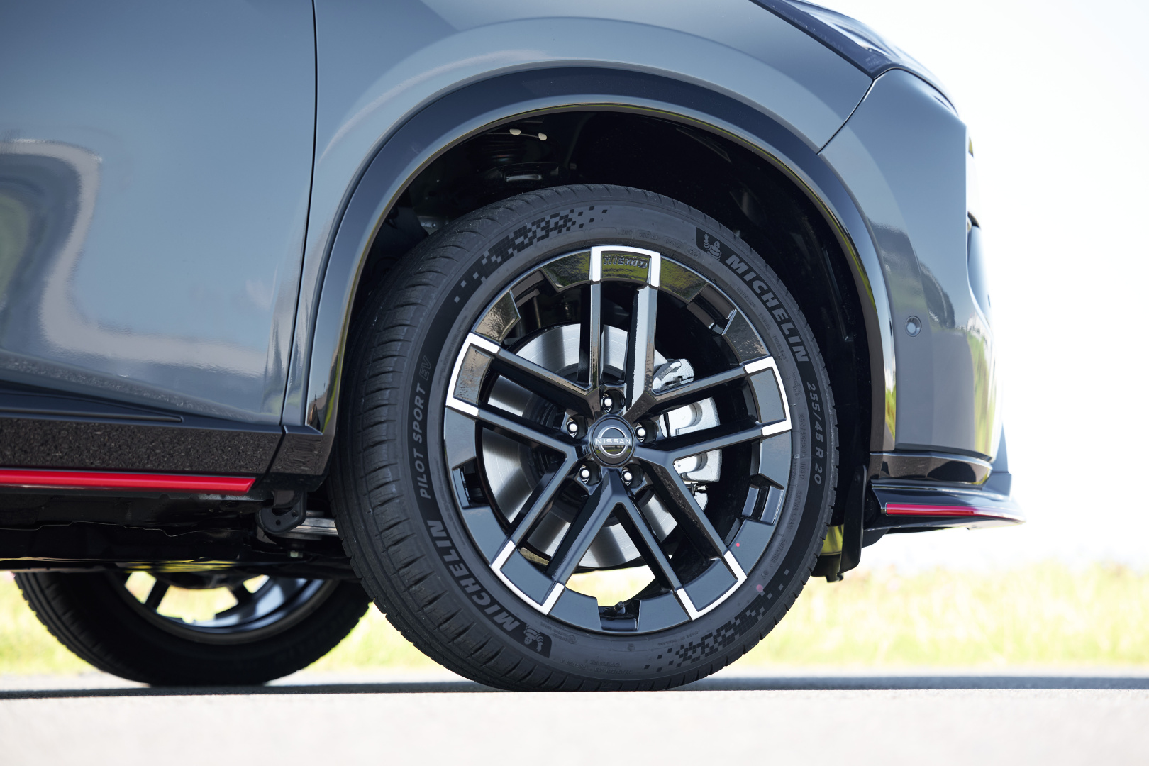 SMALL_250821-01_X-Trail_NISMO_drive_118