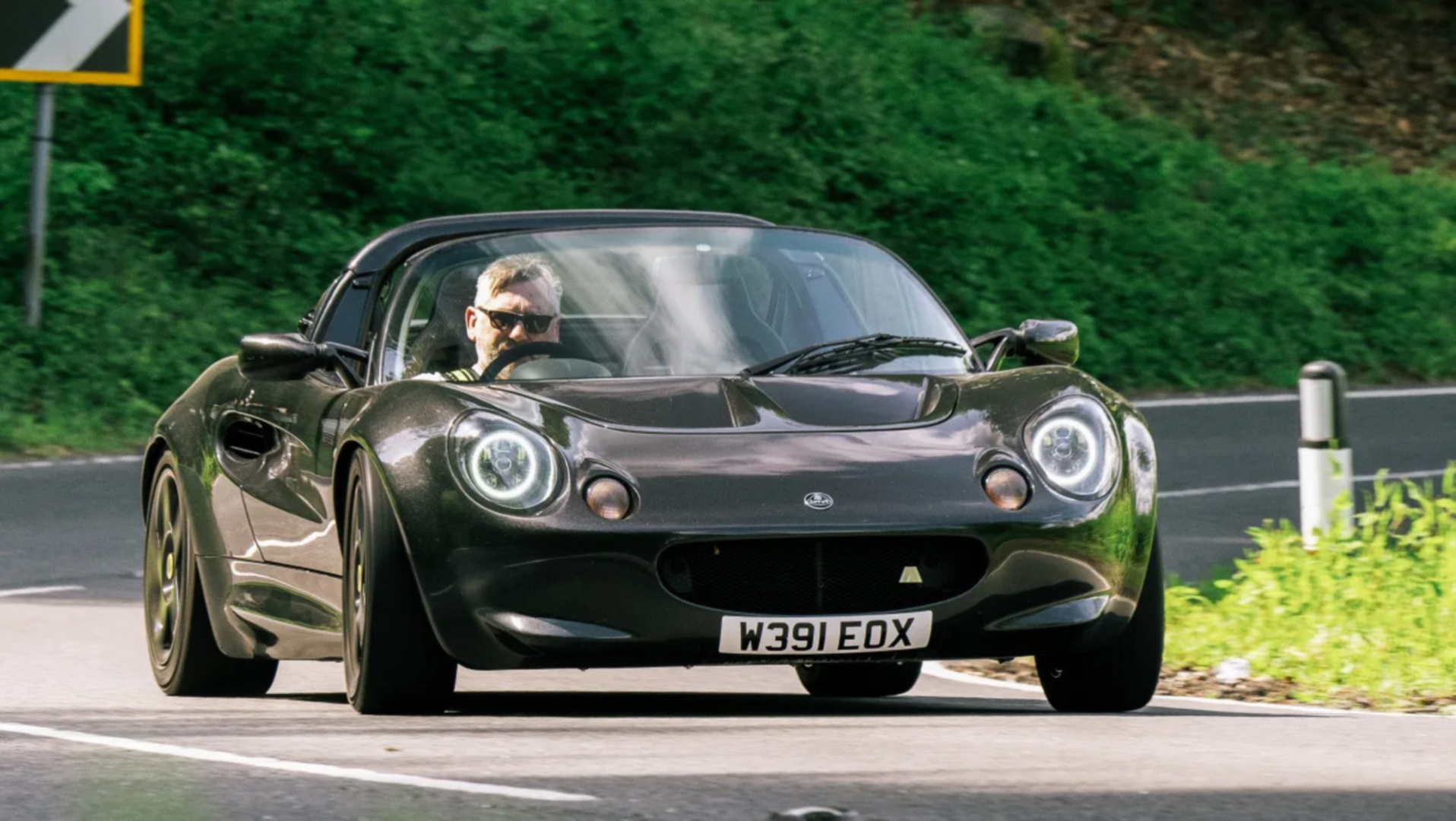 SMALL_Analogue-Lotus-Elise-SuperSport-review-16
