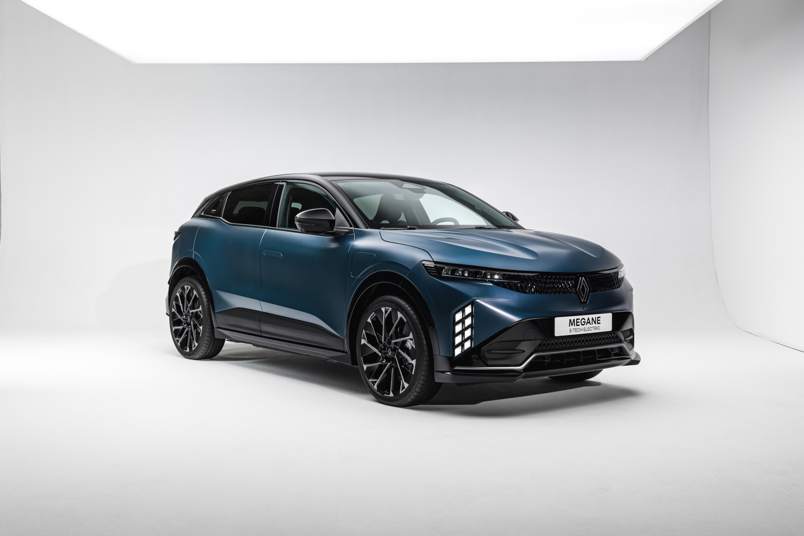 SMALL_23661-megane-studiothomascortesi-5