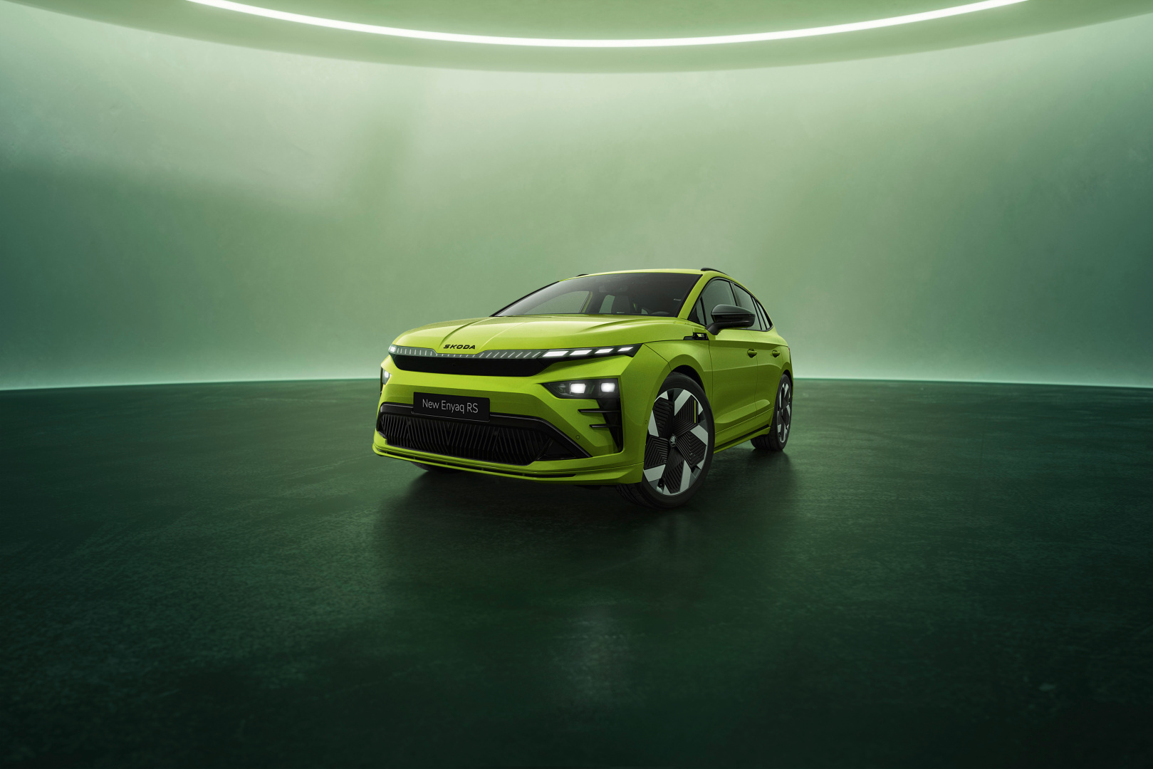 SMALL_02_New_Skoda_Enyaq_RS
