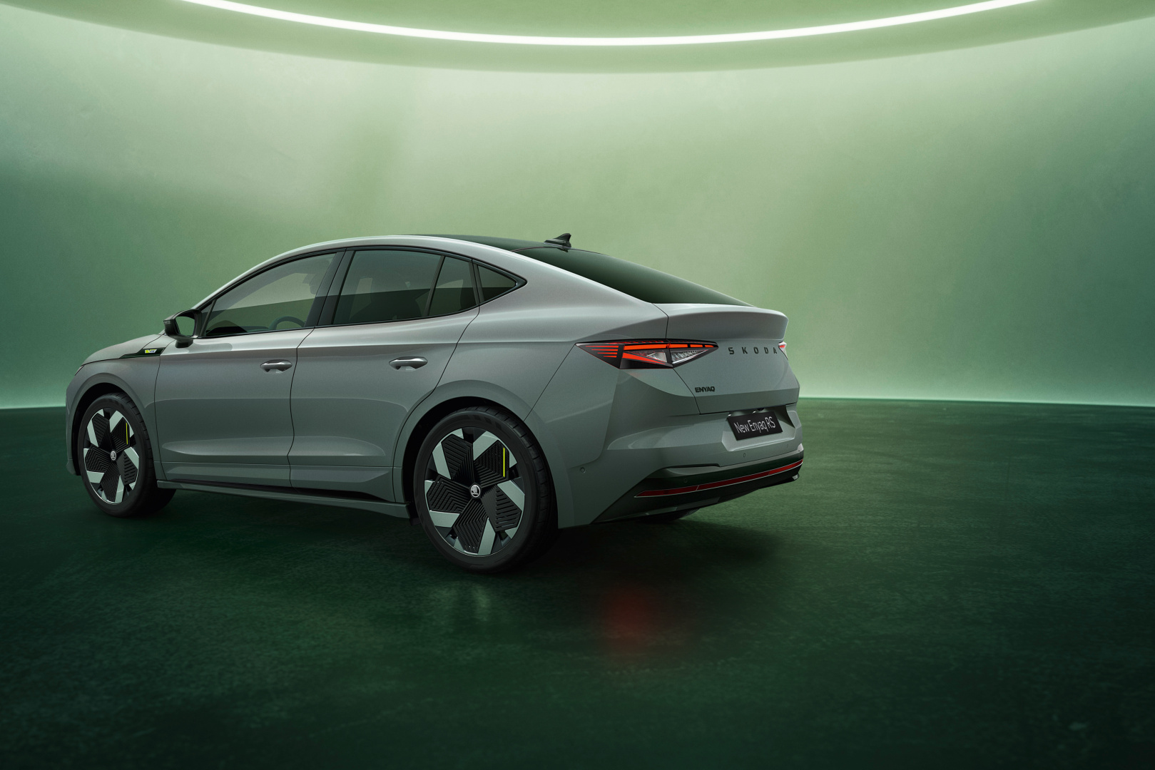 SMALL_13_New_Skoda_Enyaq_RS_Coupé