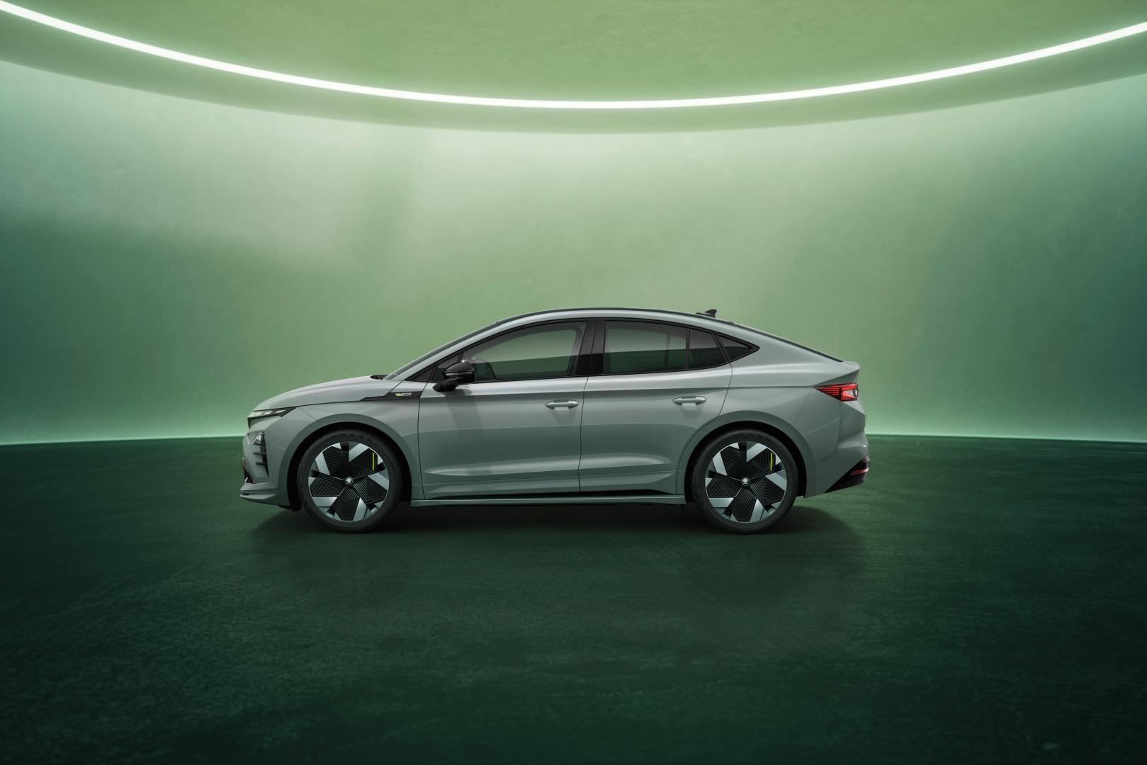 SMALL_15_New_Skoda_Enyaq_RS_Coupé