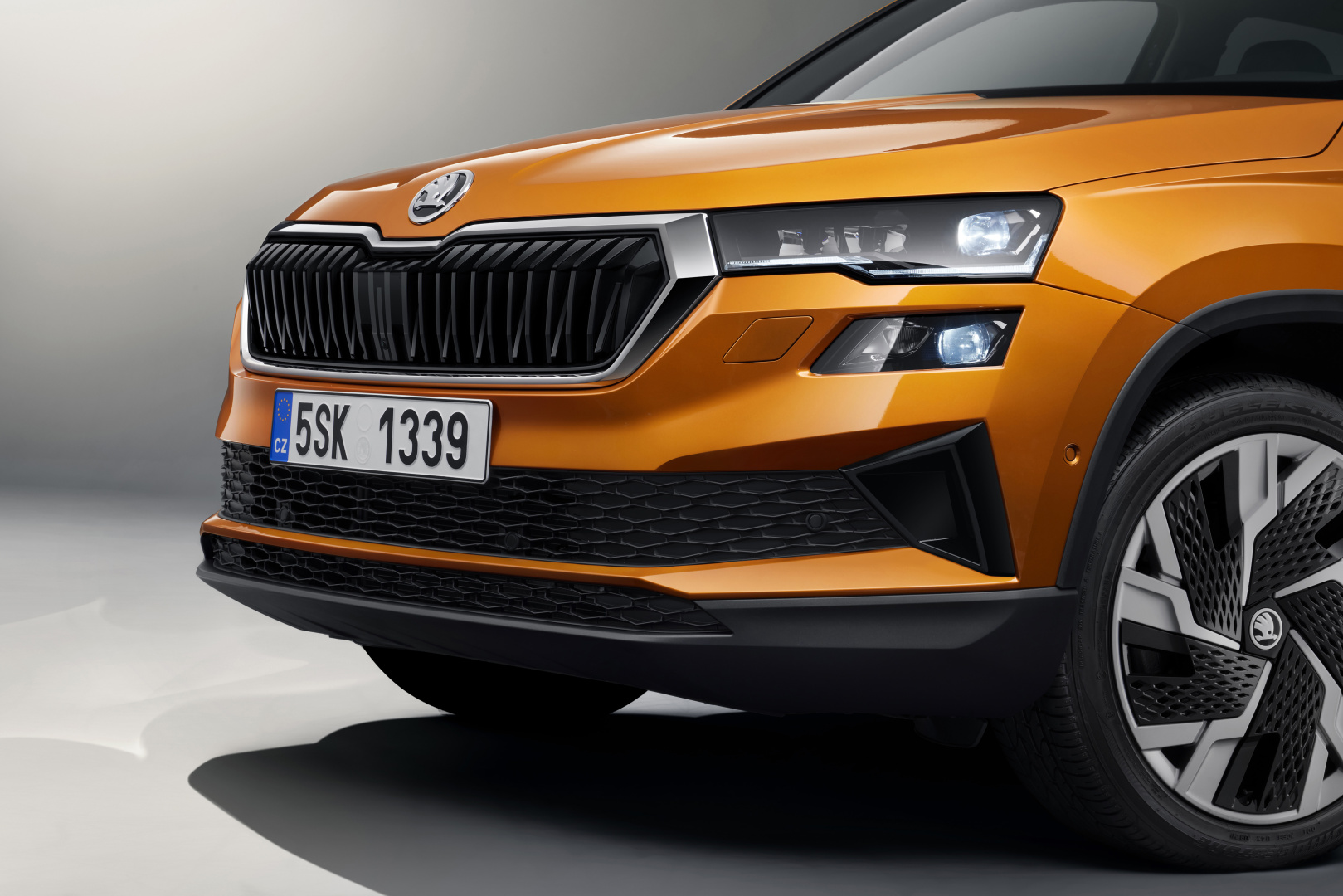 SMALL_18_SKODA_KAROQ