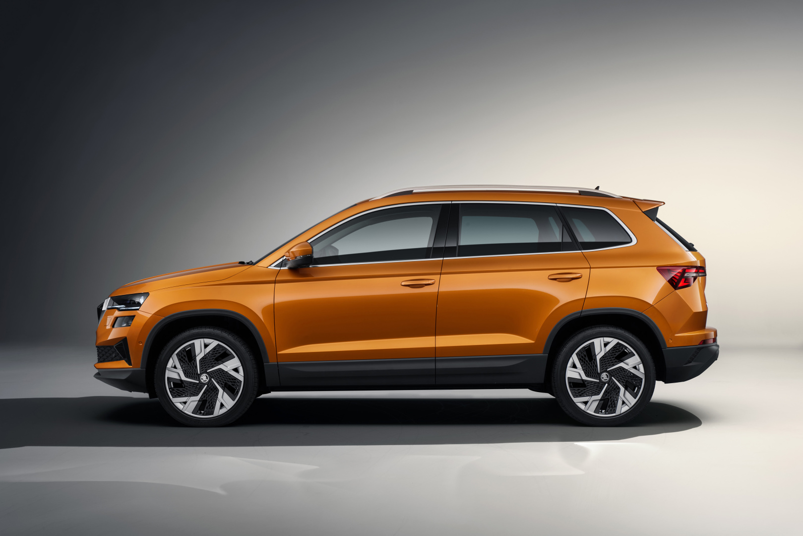 SMALL_26_SKODA_KAROQ