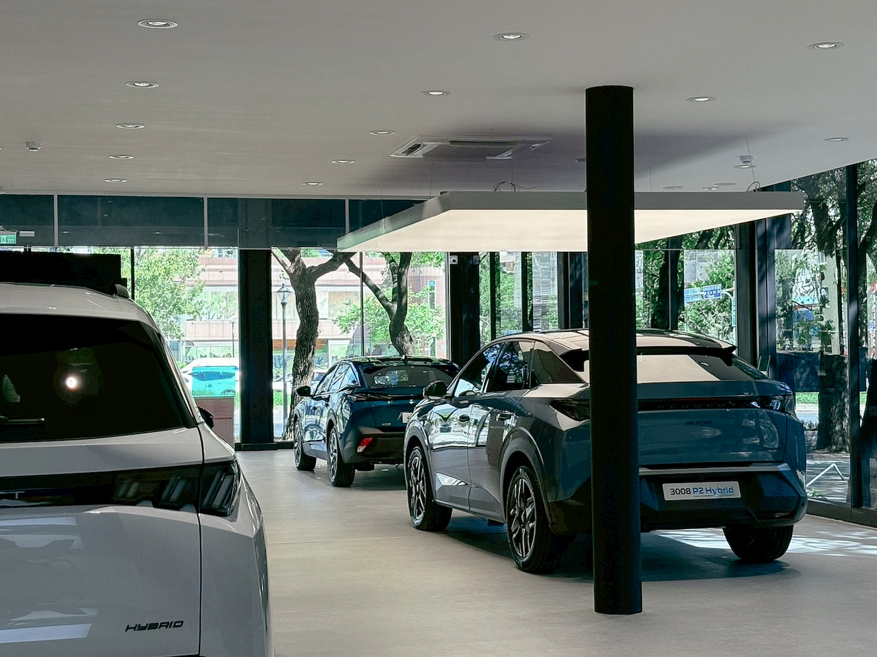 星聯汽車北投新車展示暨授權服務廠_06