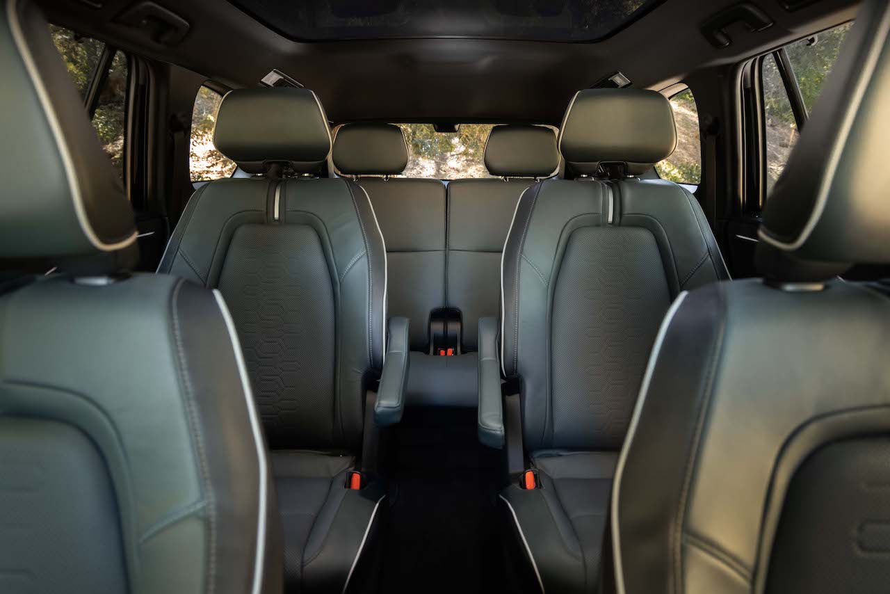 2027_Subaru_Getaway_56__45_