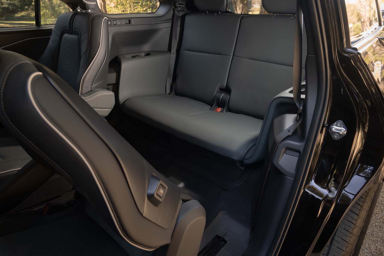 2027_Subaru_Getaway_56__52_