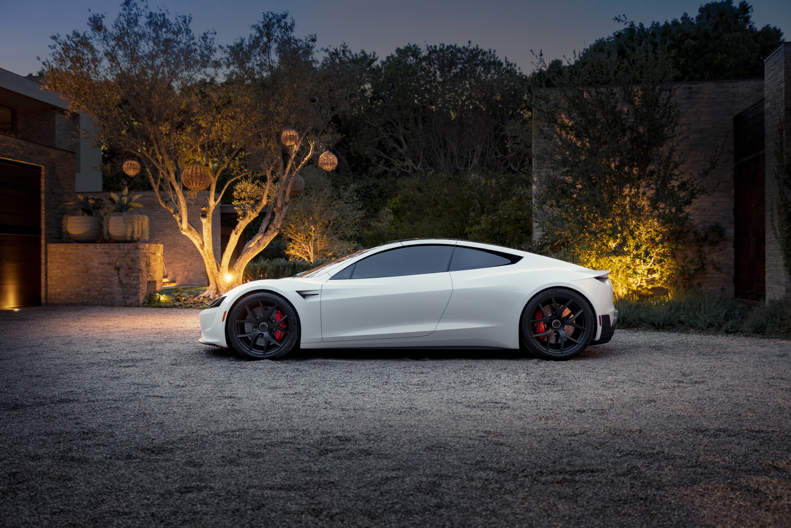 SMALL_Roadster_11