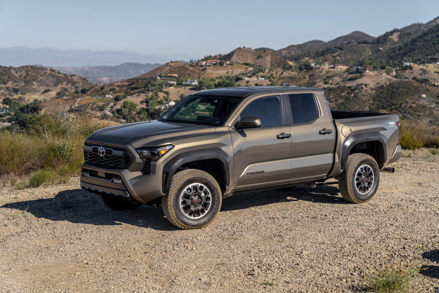 2026_Toyota_Tacoma_TRDOffRoad_BronzeOxide_001-1-1500x1000