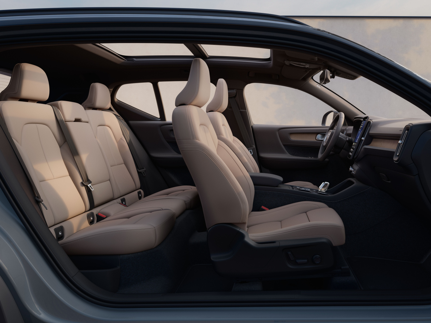 SMALL_The_New_Volvo_XC40_Interior_Overview_OpenSide