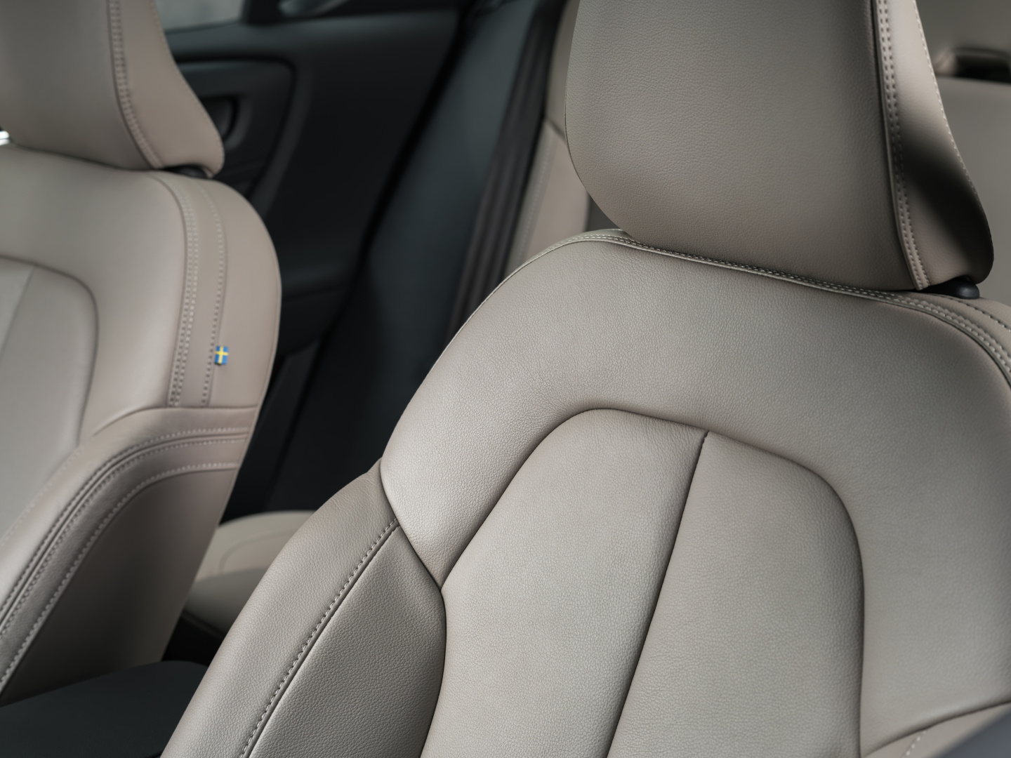 SMALL_The_New_Volvo_XC40_Studio_Seat