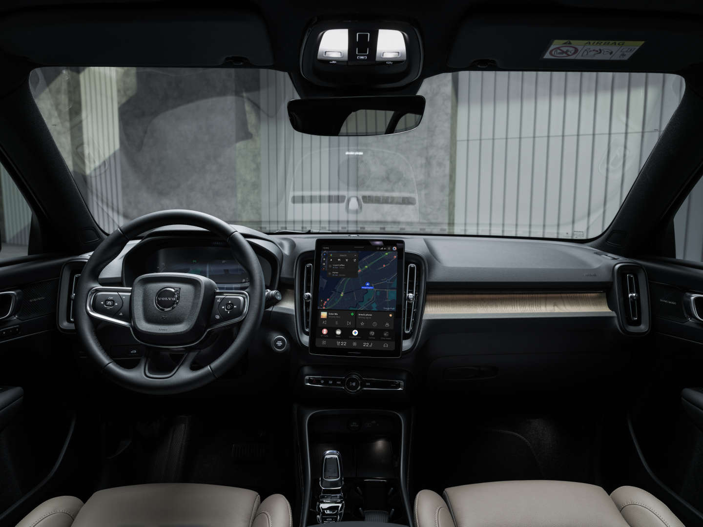 SMALL_The_New_Volvo_XC40_Studio_Whole_Dash