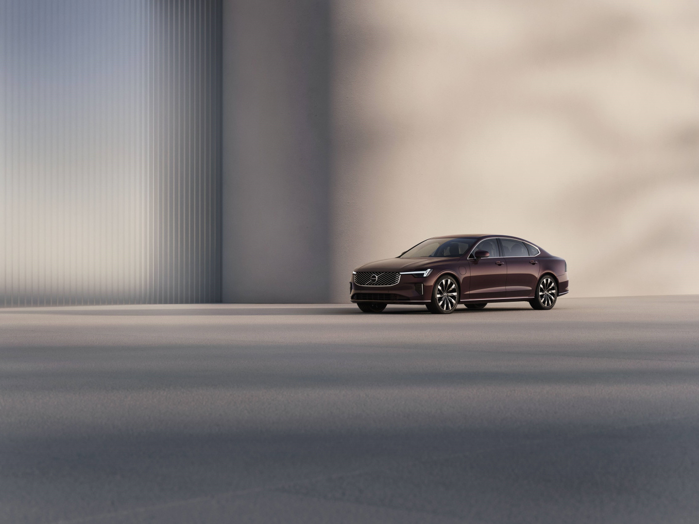 SMALL_347788_Refreshed_Volvo_S90_exterior