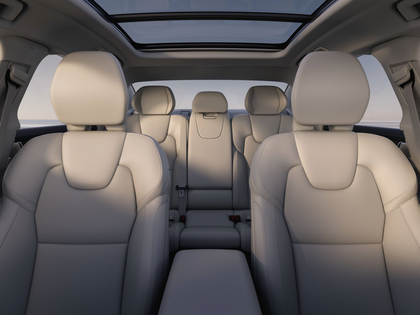 SMALL_347797_Refreshed_Volvo_S90_interior