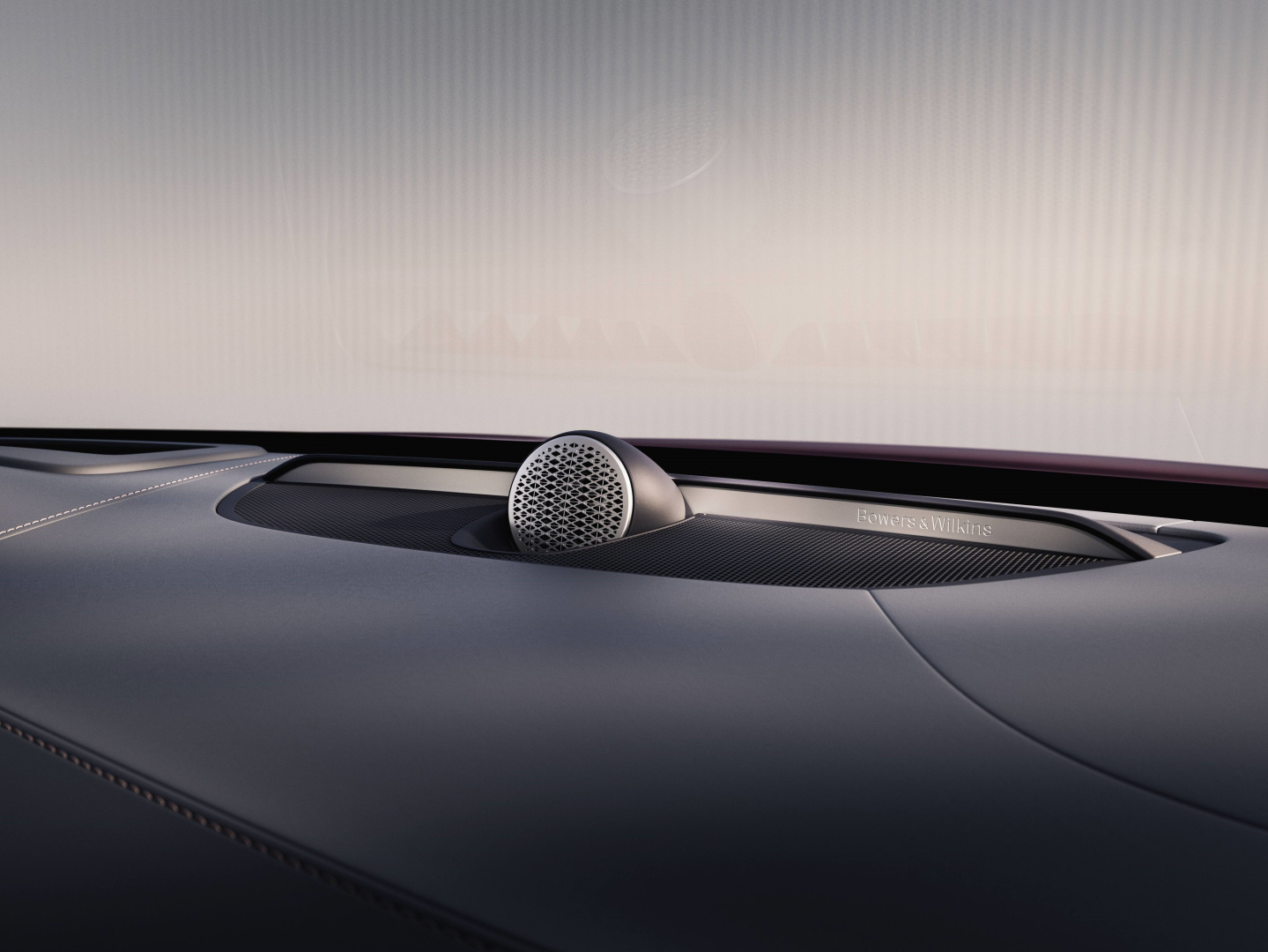 SMALL_347805_Refreshed_Volvo_S90_interior