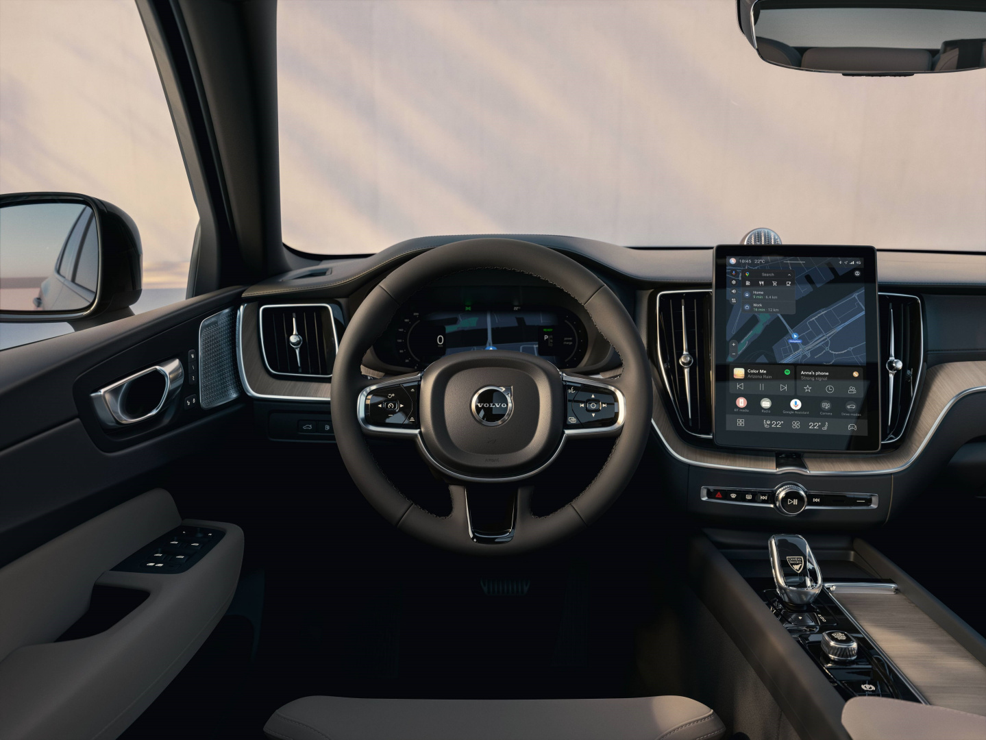 SMALL_340834_Refreshed_Volvo_XC60_interior