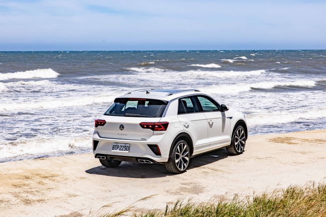 銷售冠軍Volkswagen The T-Roc 感安全 敢駕馭 本月The T-Roc豔夏優享價116.8萬元起 再享專屬優惠