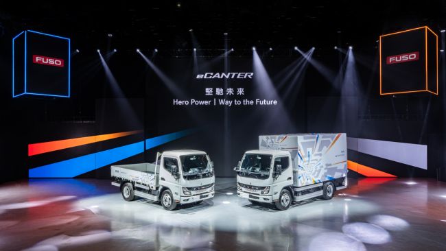 台灣戴姆勒亞洲商車 啟動綠能運輸新紀元！ 首輛電動輕型貨卡FUSO eCanter重磅登台 搭載先進科技 以3大堅馳駛向純電未來