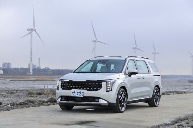Kia全功能豪華休旅The new Carnival  連續四年榮獲車訊風雲獎「最佳進口大型MPV」！ 蟬聯2025年1-4月同級進口大型MPV銷售冠軍！