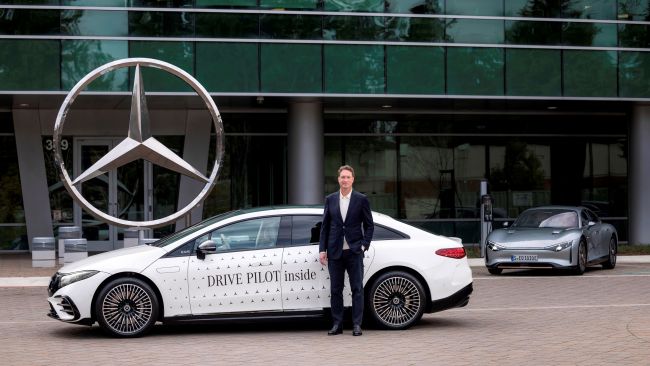 從矽谷30年到智慧座艙 Mercedes-Benz 如何將科技重塑你的駕駛日常？